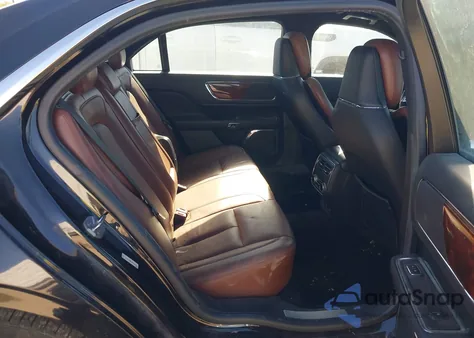 2017 Lincoln Continental Reserve z USA, uszkodzony, nr VIN 1LN6L9NP2H5636618